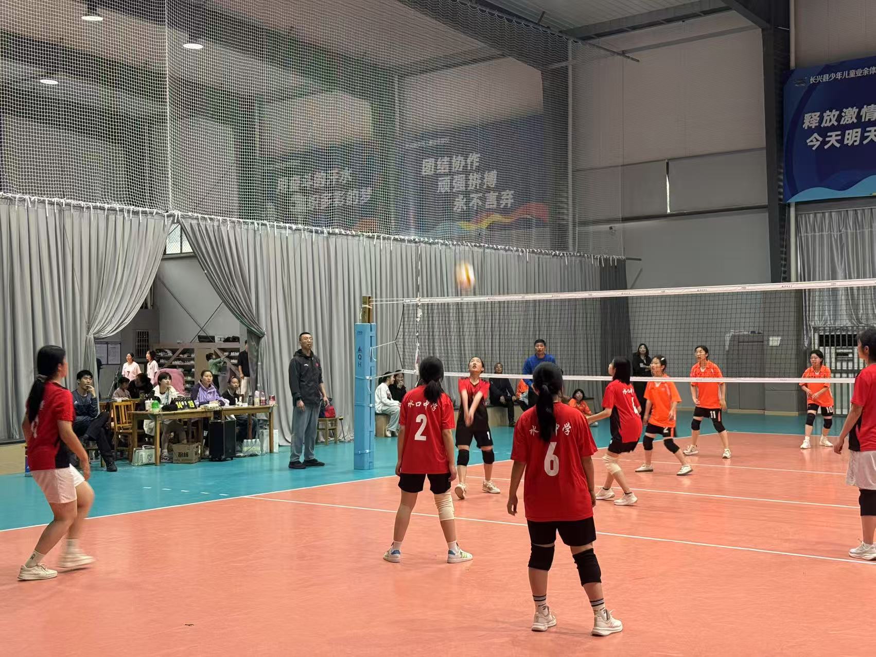 关于中国青少年篮球技术比赛激烈，培养梯队体系逐步完善的信息