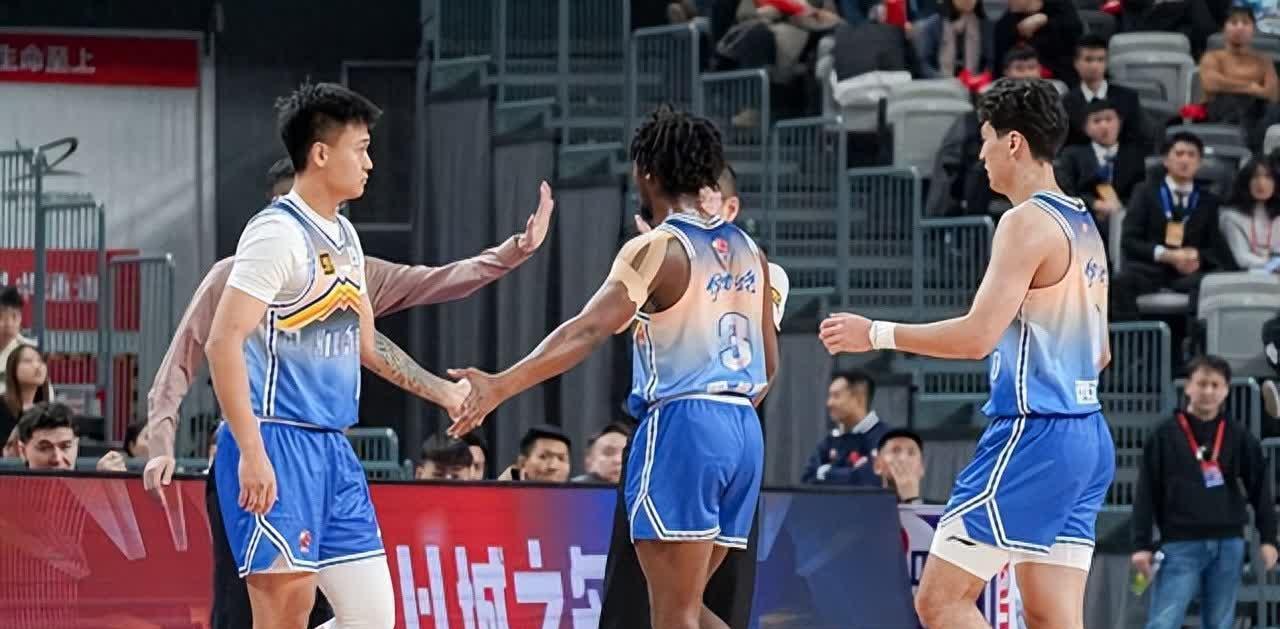 kaiyun 开云体育-球员成长记：从菜鸟到联盟中坚的奋斗之路的简单介绍