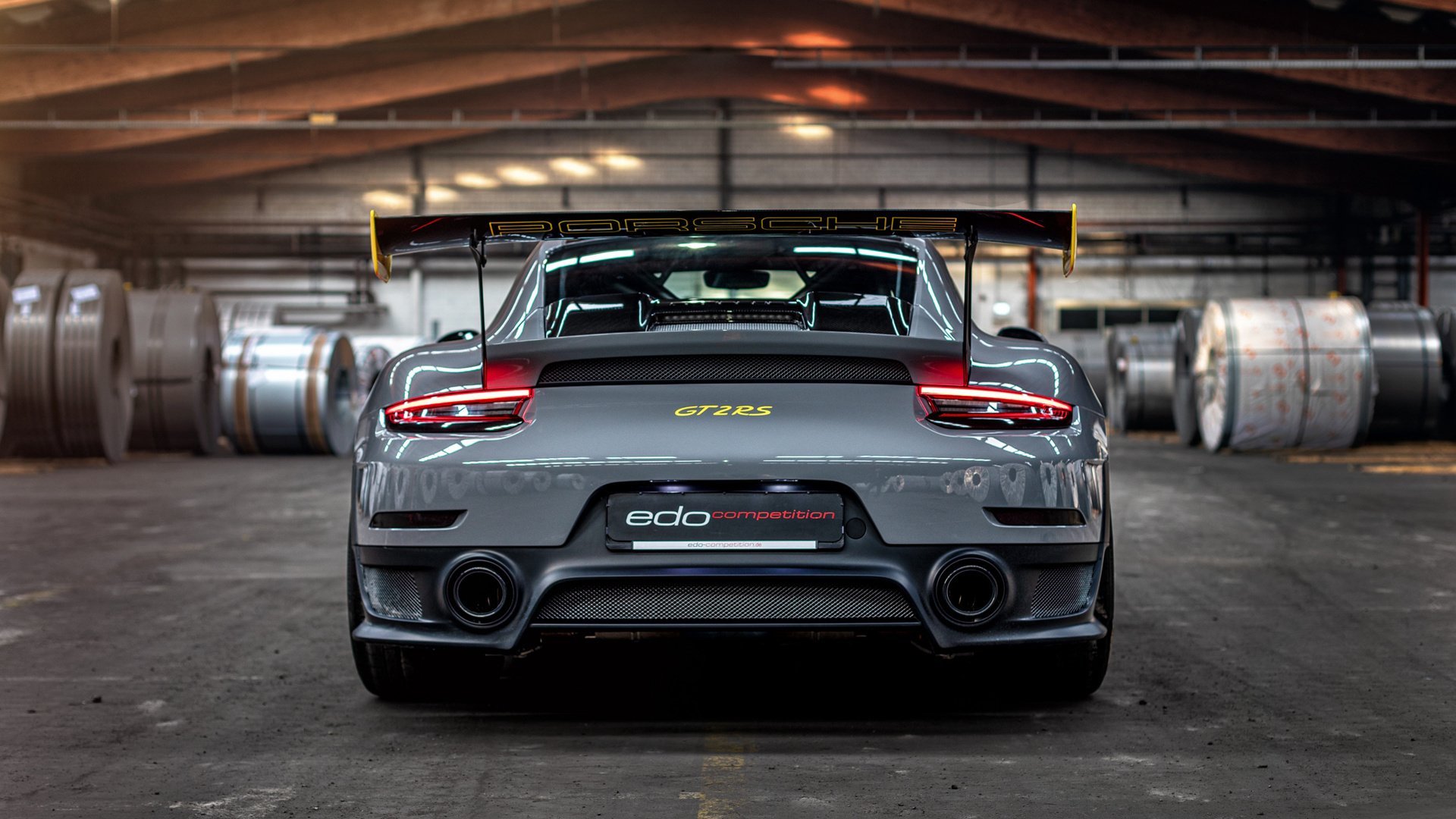 瑜伽选手在国际比赛中获得最佳表现奖,瑜伽奖项