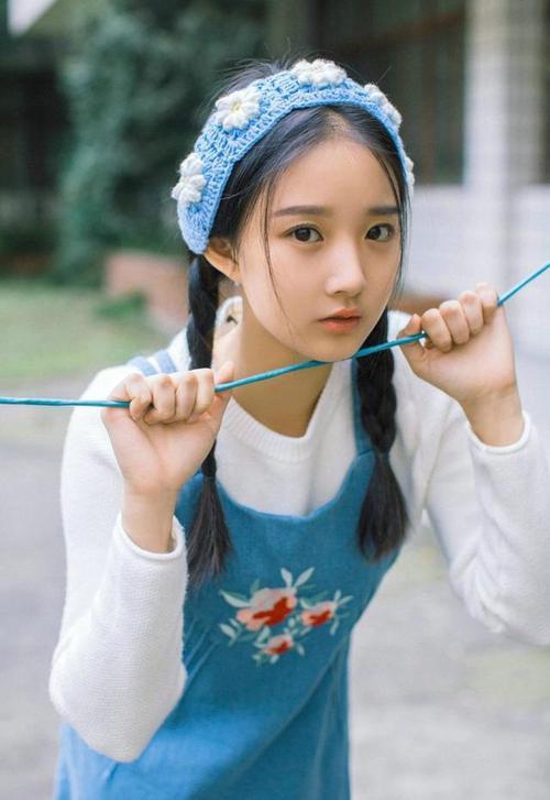 Kaiyun APP-女子蝶泳50米决赛陈佳表现突出，女子蝶泳50米速度标准