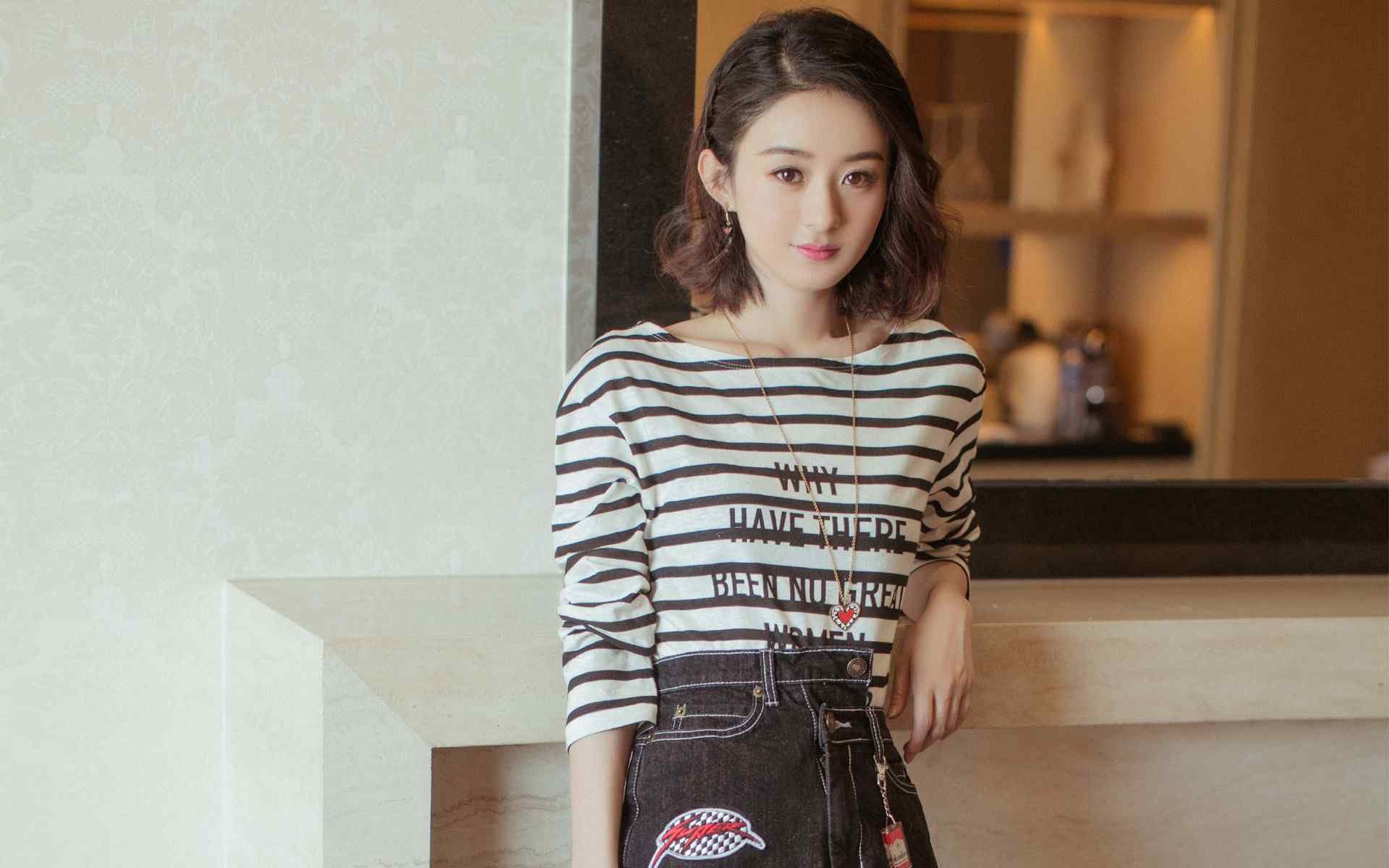 开云平台-欧洲杯激战不停：精彩瞬间不断涌现！，欧洲杯战场